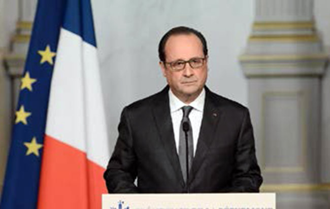 French President Announces 800 New Defense Jobs to Fight Terrorism 